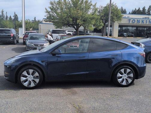 Deep Blue Metallic 2024 Tesla Model Y Long Range Dual Motor All-Wheel Drive