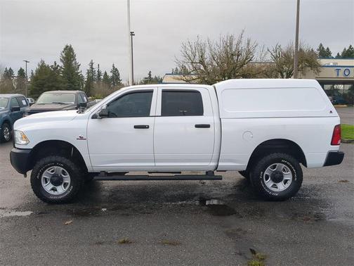 2018 RAM 3500 Tradesman Crew Cab 4x4 6'4' Box