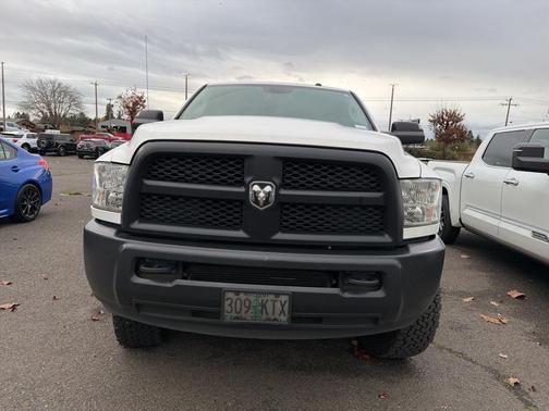 2018 RAM 3500 Tradesman Crew Cab 4x4 6'4' Box