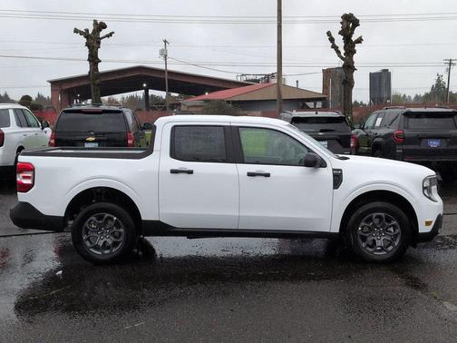 OXFORD WHITE 2026 Ford Maverick XLT