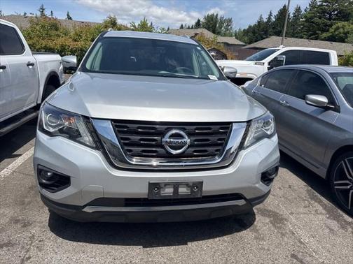 2019 Nissan Pathfinder SV