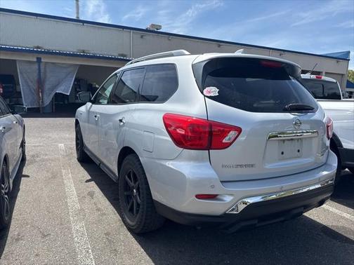 2019 Nissan Pathfinder SV