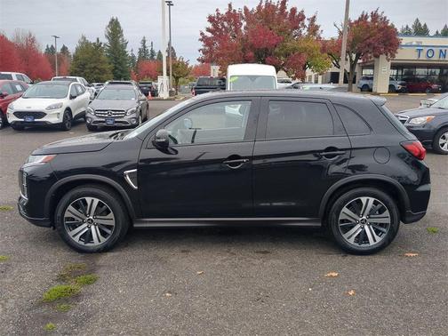 2024 Mitsubishi Outlander Sport SE