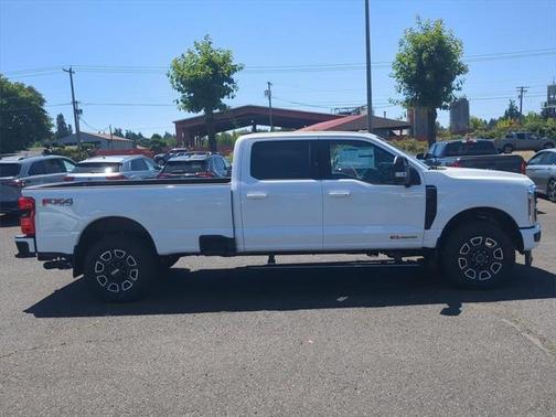 2025 Ford F-350 Platinum