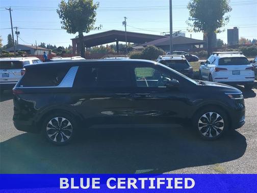 2024 Kia Carnival EX