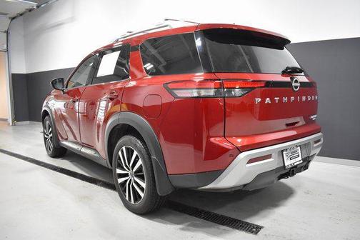 2024 Nissan Pathfinder Platinum 4WD