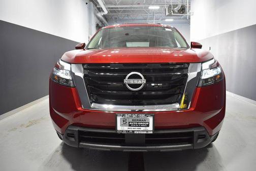 2025 Nissan Pathfinder SV 4WD