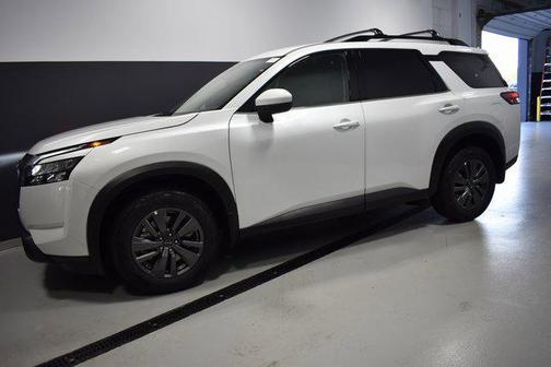 2025 Nissan Pathfinder SV 4WD