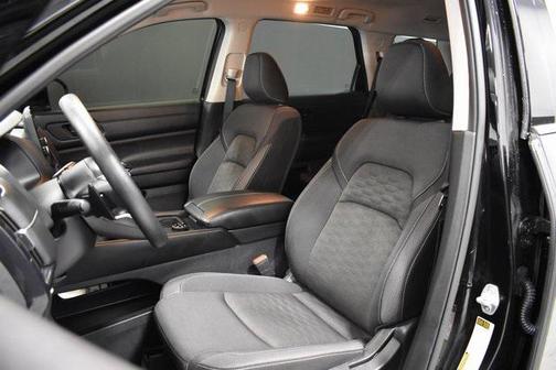 2024 Nissan Pathfinder S 4WD