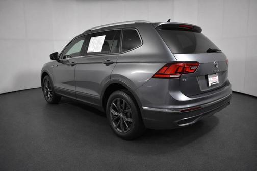 Platinum Gray Metallic 2022 Volkswagen Tiguan 2.0T SE 4MOTION