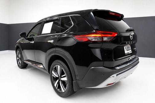 Super Black 2023 Nissan Rogue Platinum