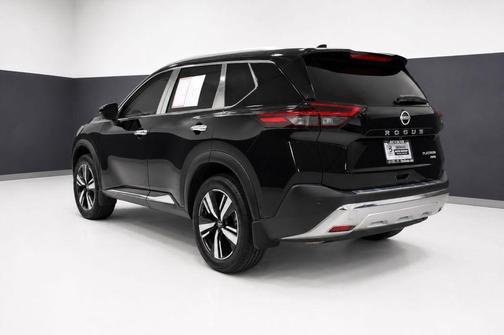 Super Black 2023 Nissan Rogue Platinum
