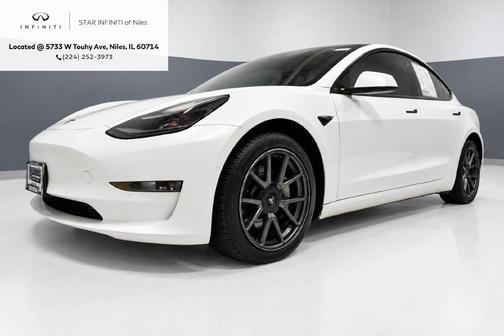 Pearl White Multi-Coat 2022 Tesla Model 3 Long Range
