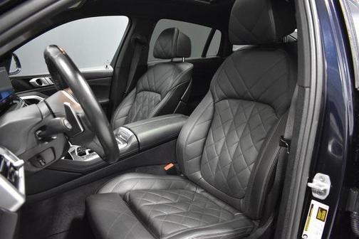 2025 BMW X6 xDrive40i