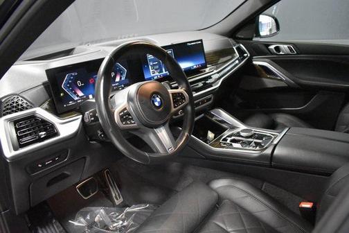 2025 BMW X6 xDrive40i