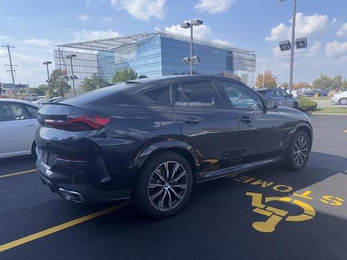 2025 BMW X6 xDrive40i