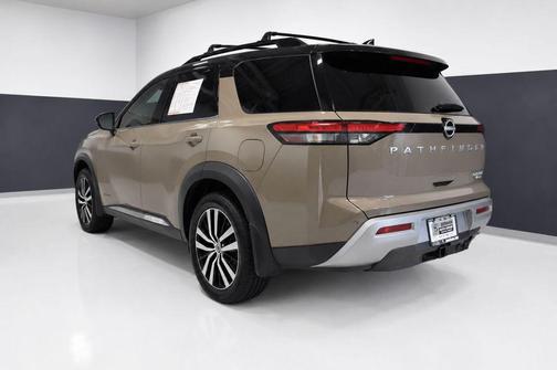 Baja Storm/Super Black Roof 2023 Nissan Pathfinder Platinum 4WD