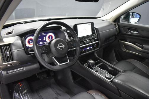 Baja Storm/Super Black Roof 2023 Nissan Pathfinder Platinum 4WD