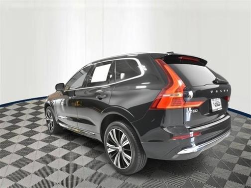 2022 Volvo XC60 B5 Inscription