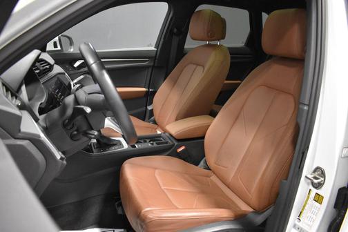 Glacier White Metallic 2020 Audi Q3 45 S line Premium