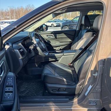 2024 Nissan Rogue Platinum