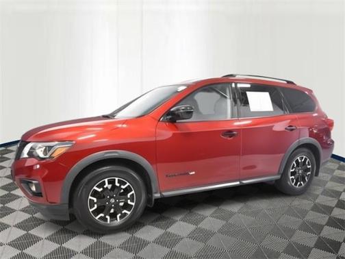 2019 Nissan Pathfinder SV