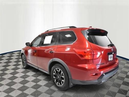 2019 Nissan Pathfinder SV