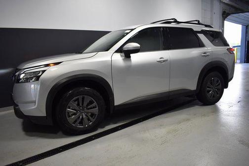 2025 Nissan Pathfinder SV 4WD