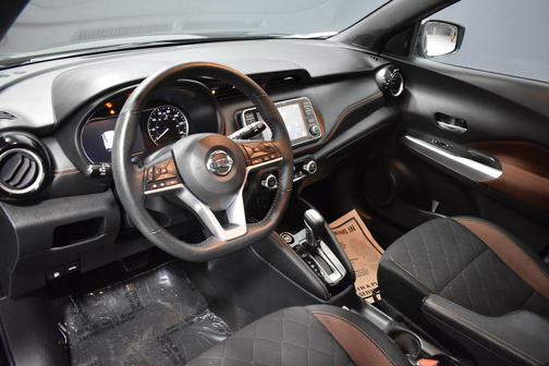 Super Black 2020 Nissan Kicks SR