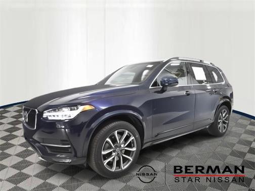 2017 Volvo XC90 T6 Momentum