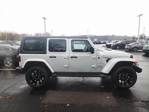 2022 Jeep Wrangler Unlimited 4xe Sahara