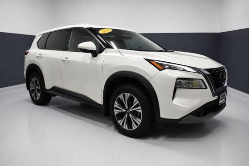 Pearl White Tricoat 2021 Nissan Rogue SV