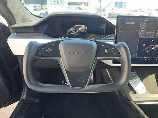 2023 Tesla Model S Plaid