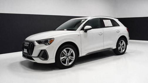 2024 Audi Q3 45 S line Premium Plus