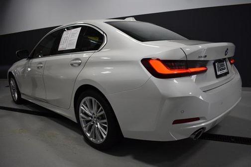 2024 BMW 330 i xDrive
