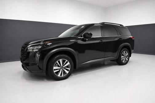 Super Black 2026 Nissan Pathfinder SL