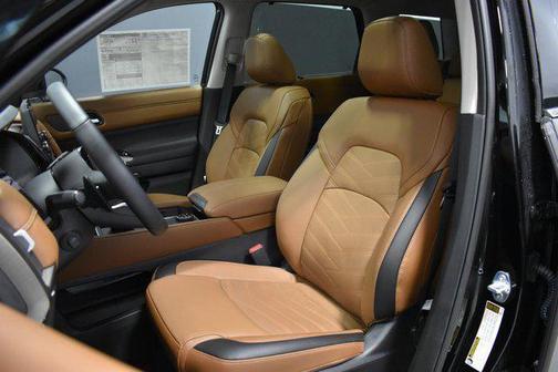 2025 Nissan Pathfinder Platinum 4WD