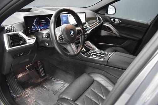 2025 BMW X6 xDrive40i