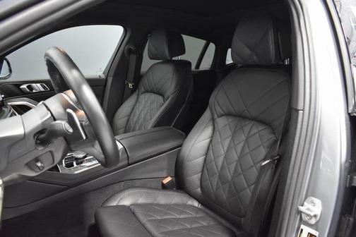 2025 BMW X6 xDrive40i