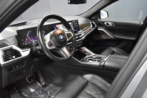 2025 BMW X6 xDrive40i
