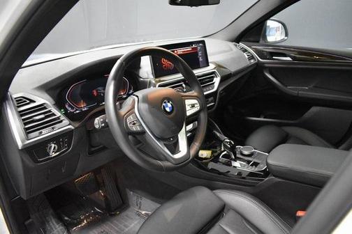 2024 BMW X4 xDrive30i