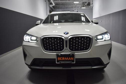 2024 BMW X4 xDrive30i
