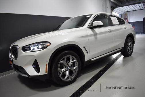 2024 BMW X4 xDrive30i