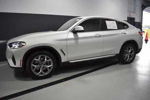 2024 BMW X4 xDrive30i
