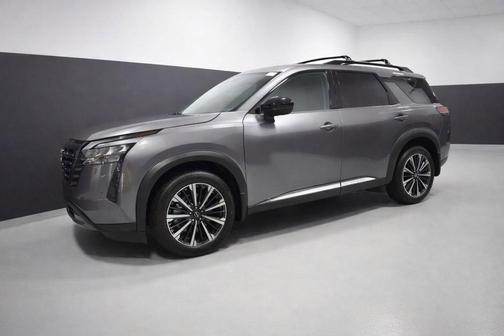 Gun Metallic 2026 Nissan Pathfinder Platinum