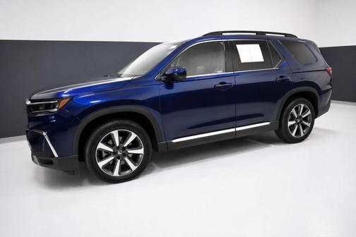 Obsidian Blue Pearl 2023 Honda Pilot AWD Elite