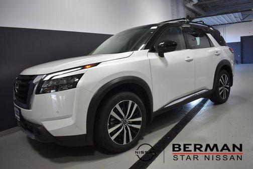 2025 Nissan Pathfinder Platinum 4WD