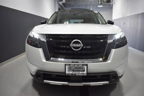 2025 Nissan Pathfinder Platinum 4WD