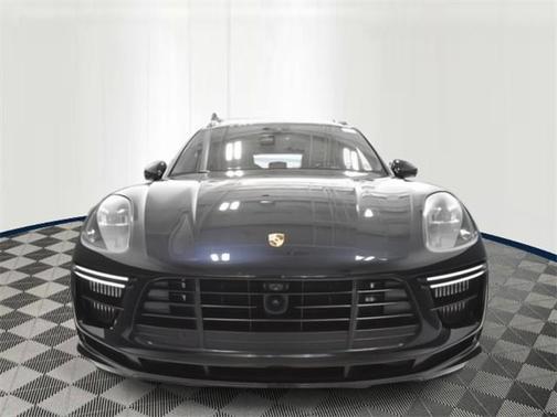 2020 Porsche Macan Turbo