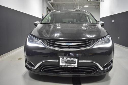 2018 Chrysler Pacifica Hybrid Limited